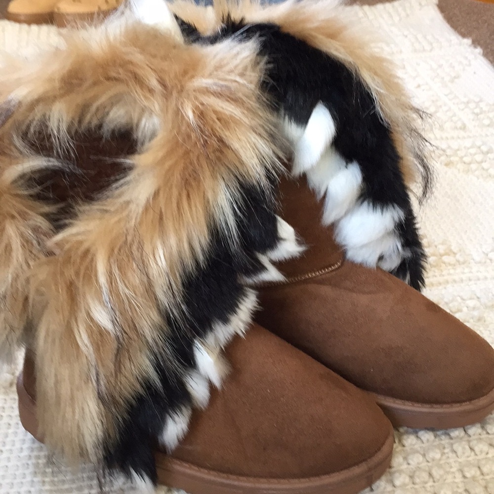 Fur boots